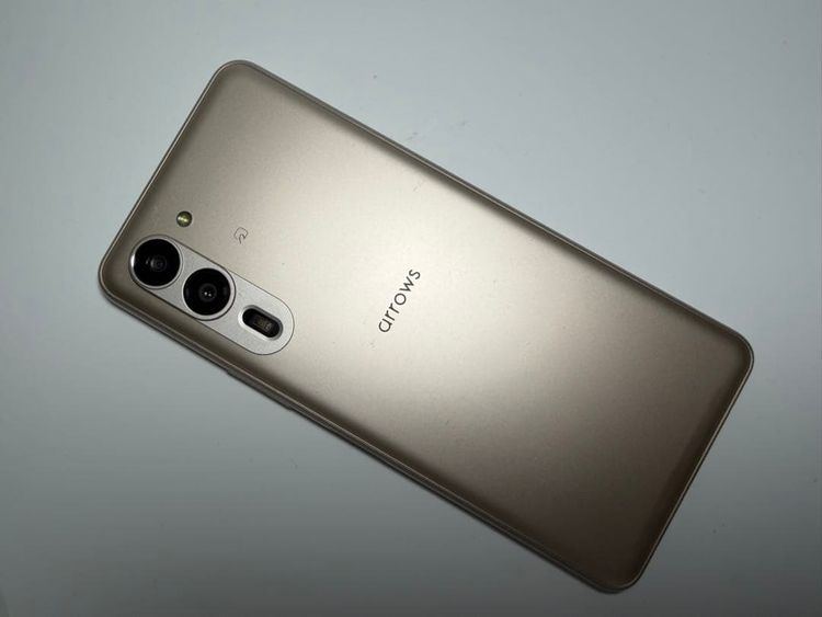 Arrows We2 Plus F-51E 256GB �����ѥ󥷥�С�