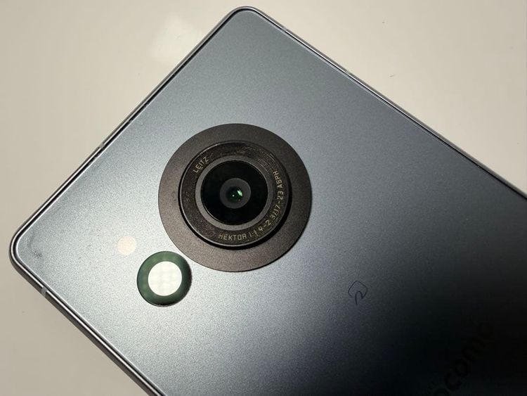 Aquos R8 SH-52D 256GB SIMե꡼ ֥롼