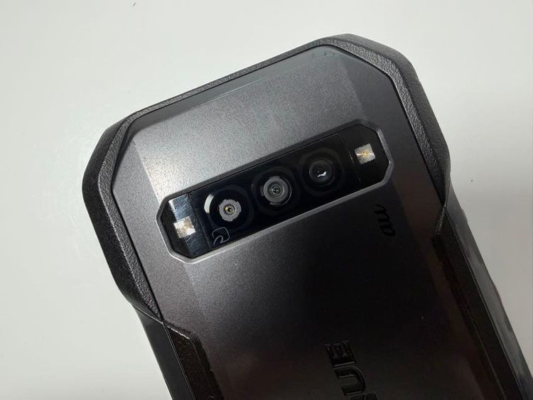 ������ TORQUE G06 au�� KYG03 128GB �֥�å�