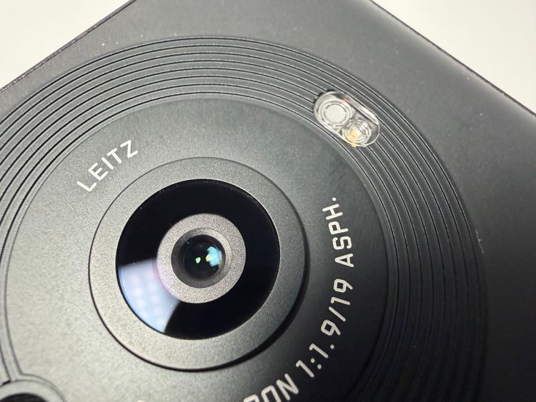 �����ʡ�Aquos R8 pro docomo SH-51D SIM�ե꡼