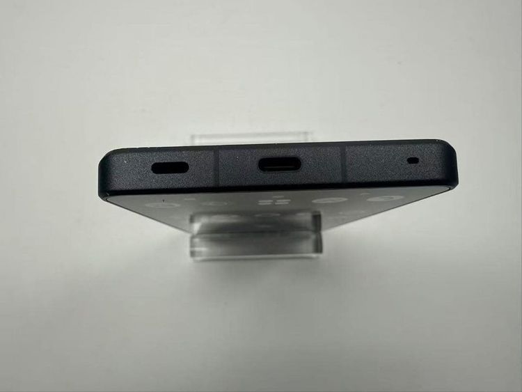 Aquos R8 pro docomo 256gb �֥�å�