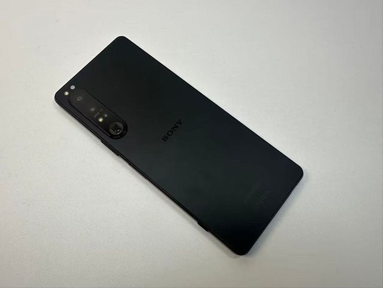�������� SONY Xperia 1 IV docomo so-51c ��