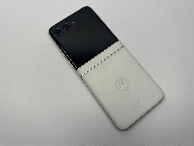 ���� motorola razr 50d M-51E docomo�� ������
