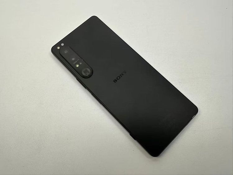�������� SONY Xperia 1 IV docomo so-51c ��