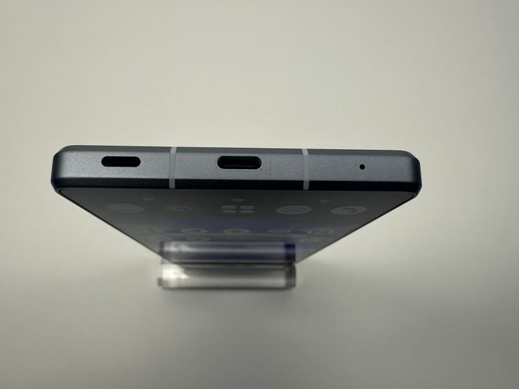 Aquos R8 docomo SH-52D 256GB SIMե꡼ ֥롼