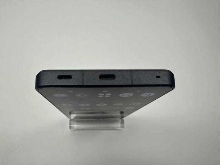 �������� Aquos R8 pro docomo 256gb sim�ե꡼