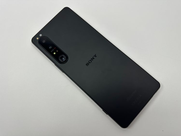 �������� SONY Xperia 1 IV docomo so-51c ��