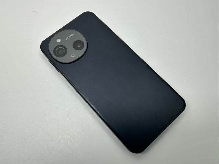 ����Ʊ�� Aquos sense9 docomo�� �֥�å�