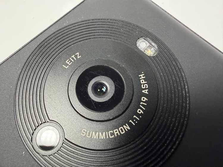 Aquos R8 pro SoftBank 256gb sim�ե꡼