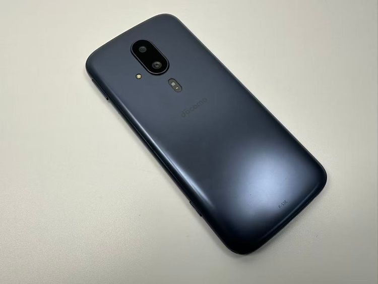 ������ NTT docomo �餯�餯���ޡ��ȥե��� F-53E �ͥ��ӡ�