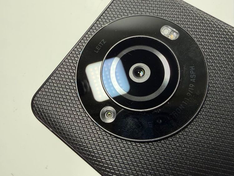 Leitz phone 3 512GB SoftBank sim�ե꡼