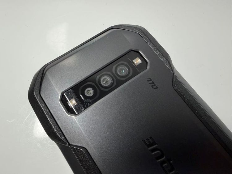 ������ TORQUE G06 KYG03 au �֥�å� 128GB