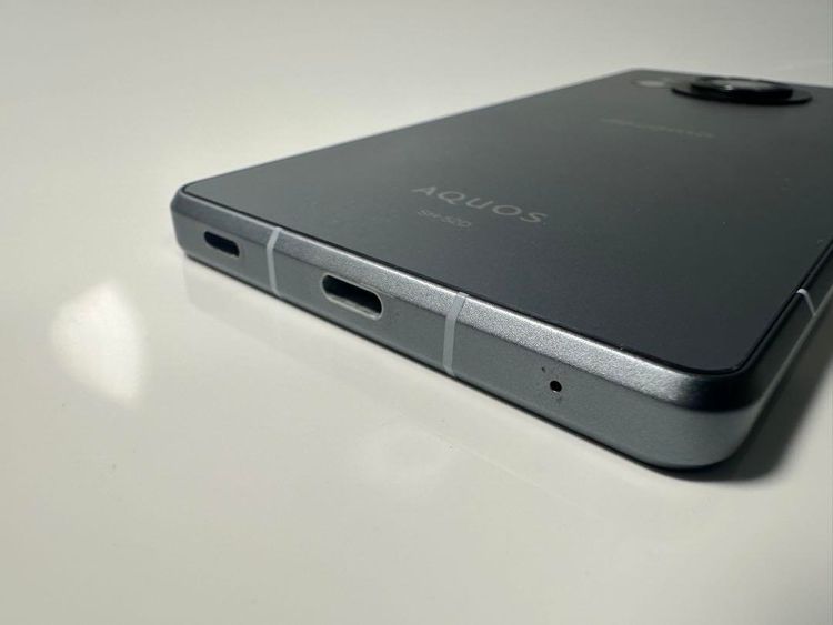 Aquos R8 SH-52D 256GB SIMե꡼ ֡