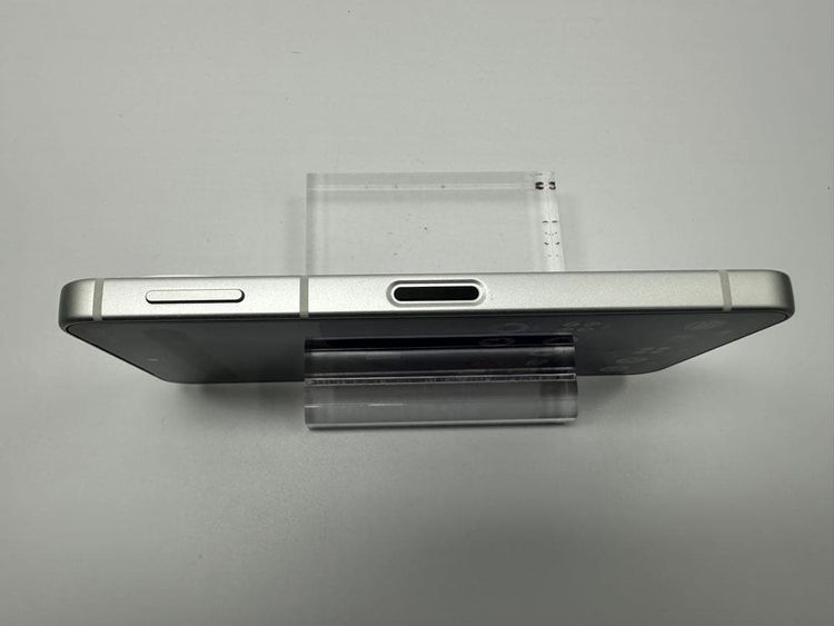 ����Ʊ�� Aquos sense9 docomo�� SIM�ե꡼ �ۥ磻��