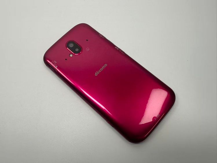 ���� NTT docomo �餯�餯���ޡ��ȥե��� F-52B �ԥ�