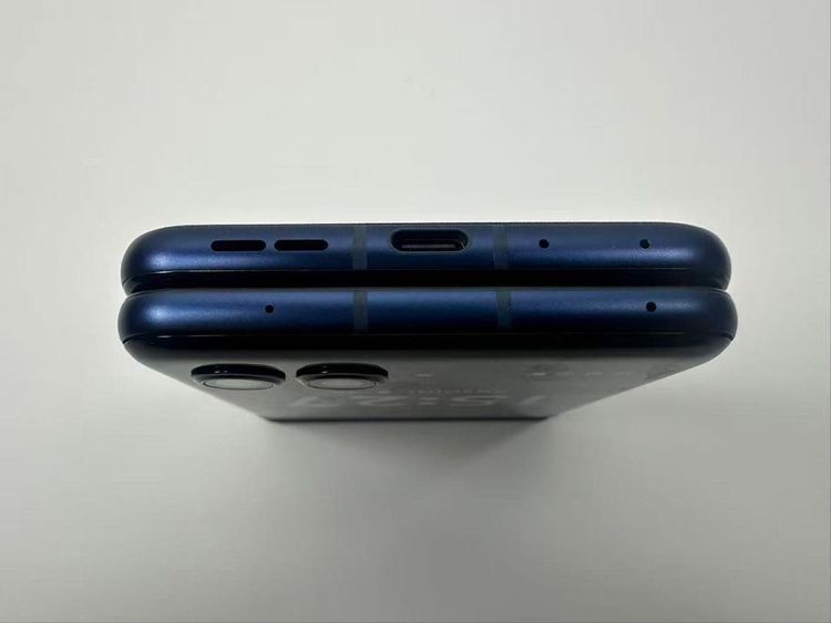 ������ motorola razr 60d M-51F docomo ������