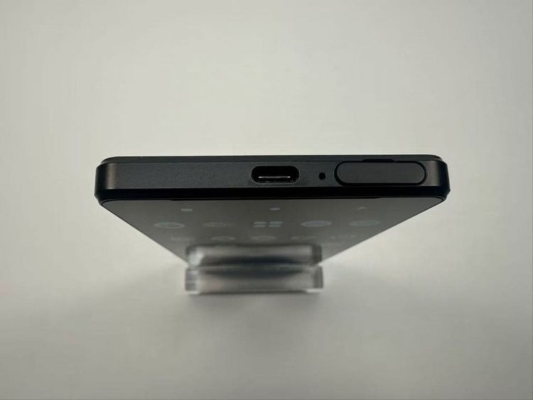 �������� SONY Xperia 1 IV docomo so-51c ��