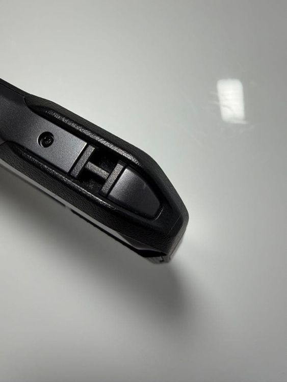 ���� ������ TORQUE G06 KYG03 au�� �֥�å�
