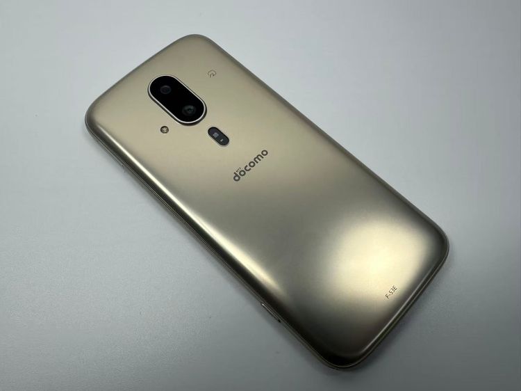 ������ NTT docomo �餯�餯���ޡ��ȥե��� F-53E �������