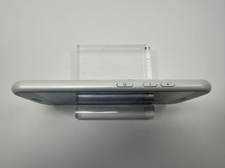 ���� NTT docomo �餯�餯���ޡ��ȥե��� F-52B �ۥ磻��