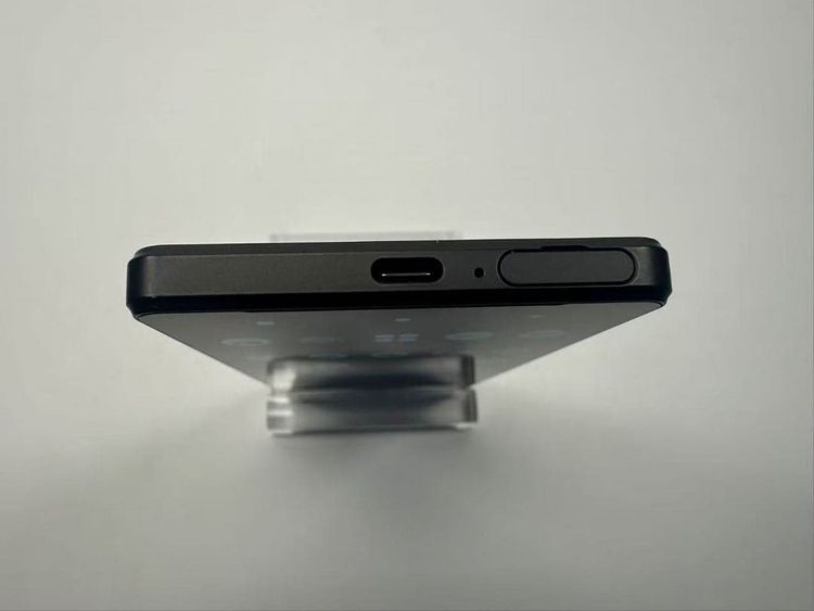 �������� SONY Xperia 1 IV docomo so-51c ��