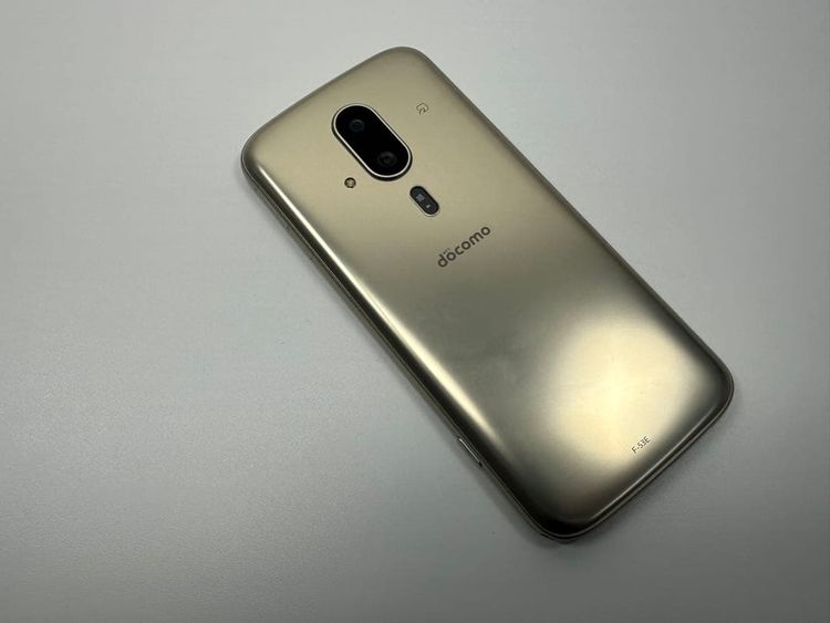 ������ NTT docomo �餯�餯���ޡ��ȥե��� F-53E �������