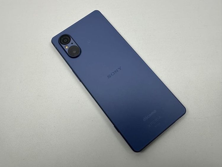�������� SONY Xperia 5 V docomo so-53d �֥롼