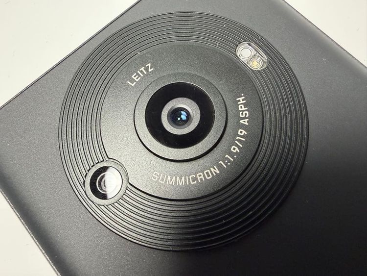 �������� Aquos R8 pro docomo 256gb �֥�å�