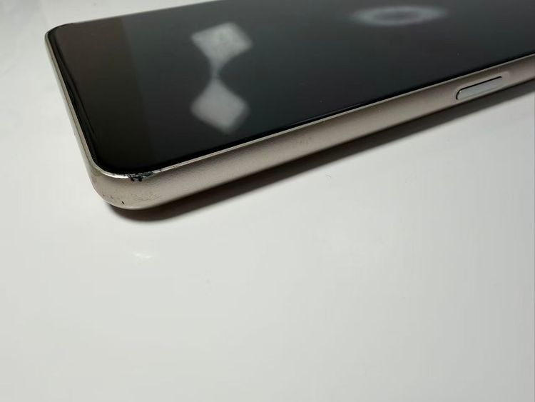 Arrows We2 Plus F-51E docomo