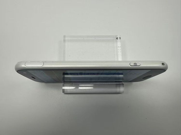 ���� NTT docomo �餯�餯���ޡ��ȥե��� F-52B �ۥ磻��