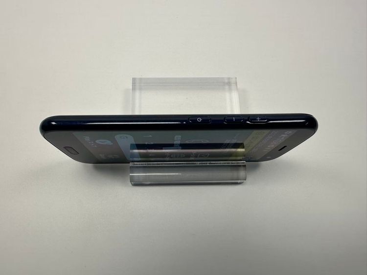 NTT docomo �餯�餯���ޡ��ȥե��� F-52B �ͥ��ӡ�