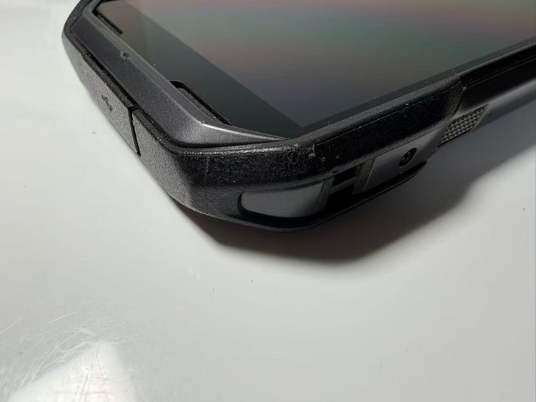 ������ TORQUE G06 KYG03 au 128gb �֥�å�