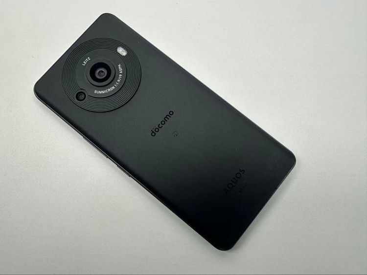 Aquos R8 pro docomo 256GB SIM�ե꡼