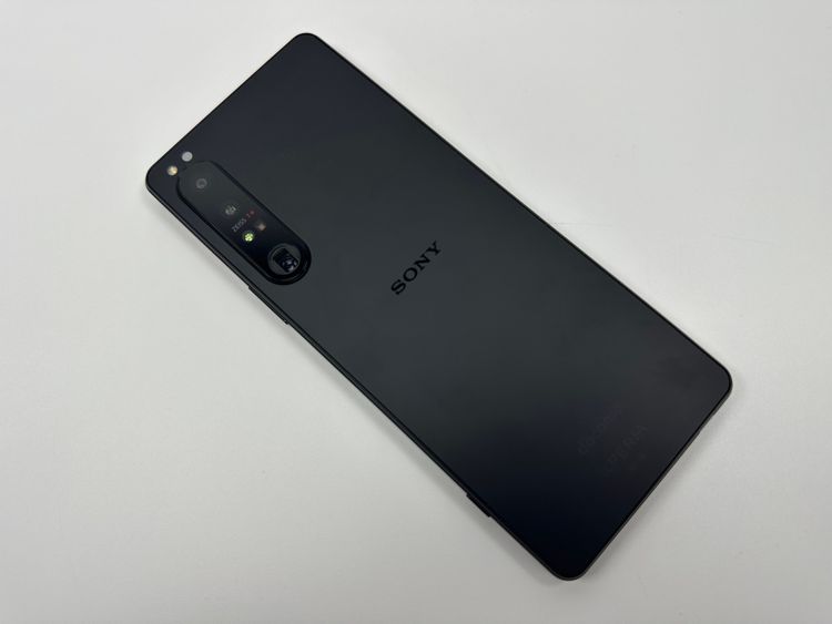 �������� SONY Xperia 1 IV docomo so-51c ��