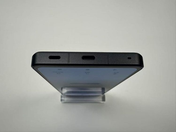 Aquos R8 pro docomo 256GB �֥�å�