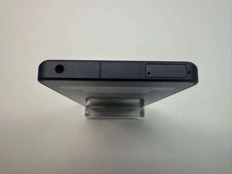 Aquos R8 pro docomo 256gb sim�ե꡼