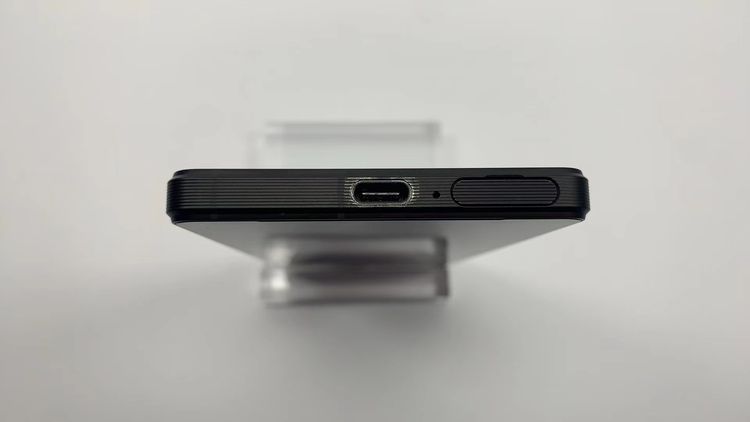 SONY Xperia 1 V so-51d docomo simフリー