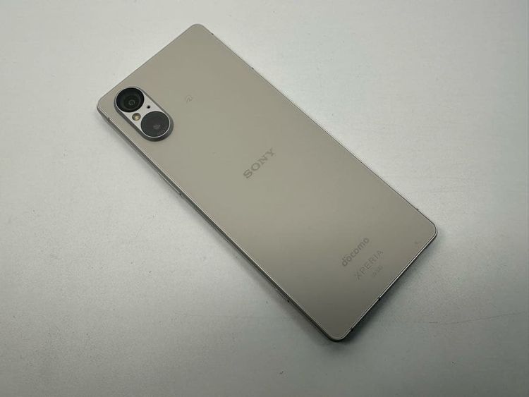���� SONY Xperia 5 V docomo ����С� �������ɤʤ�