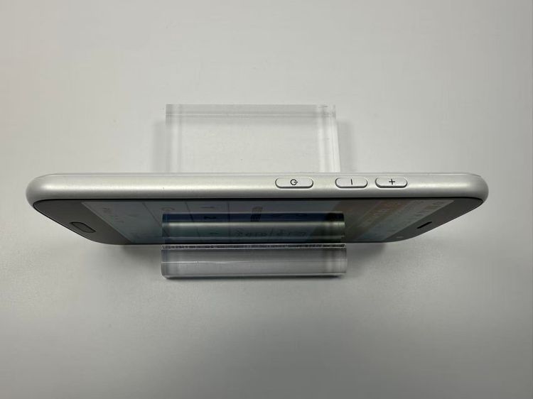 ���� NTT docomo �餯�餯���ޡ��ȥե��� F-52B �ۥ磻��