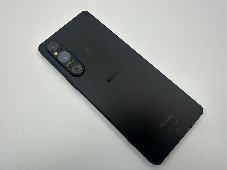 ��������ɬ�ɡ����Ѷ����� SONY Xperia 1 V docomo�� 256GB �֥�å�