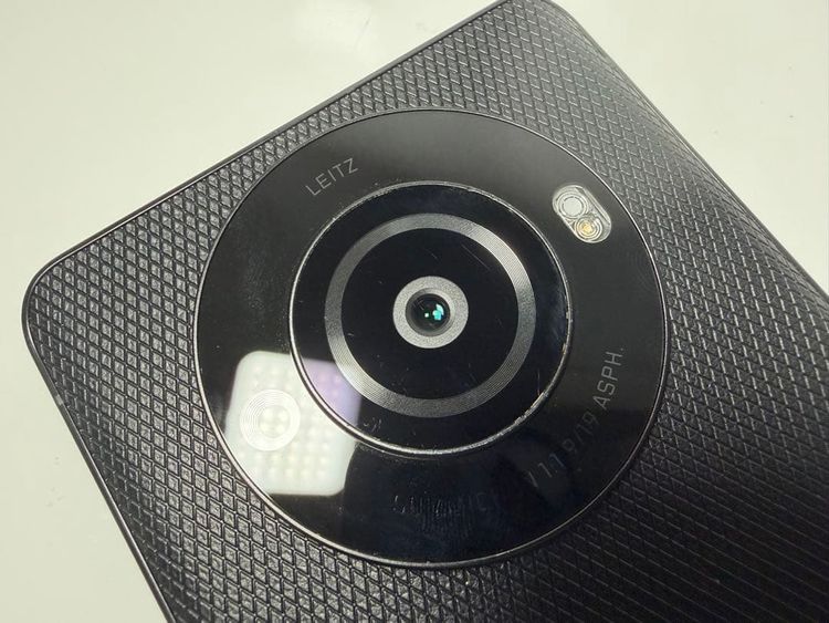 Leitz phone 3 512GB SoftBank ��󥺥���å��դ�