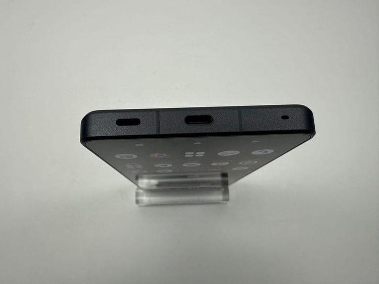 ���Ѷ����� Aquos R8 pro docomo 256GB SIM�ե꡼