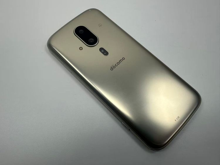 ����Ʊ�� NTT docomo �餯�餯���ޡ��ȥե��� F-53E �������