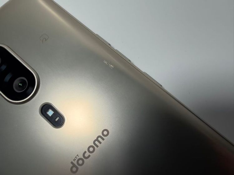 ������ NTT docomo �餯�餯���ޡ��ȥե��� F-53E �������