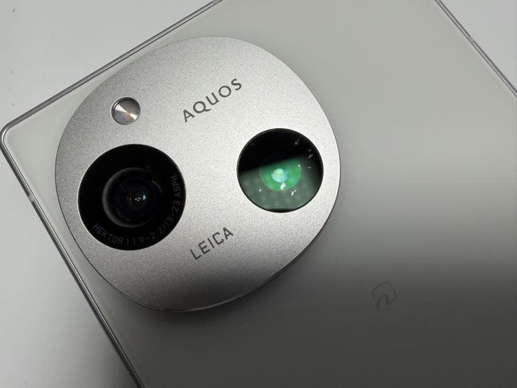 ���� Aquos R9 SoftBank SIM�ե꡼ 256GB �ۥ磻��