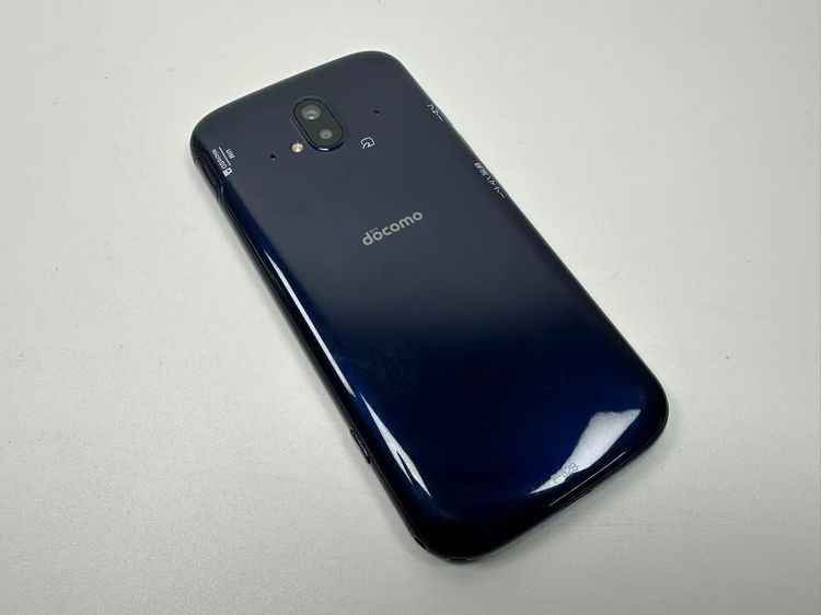 NTT docomo �餯�餯���ޡ��ȥե��� F-52B �ͥ��ӡ�