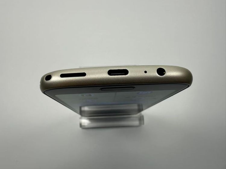 ����Ʊ�� NTT docomo �餯�餯���ޡ��ȥե��� F-53E �������