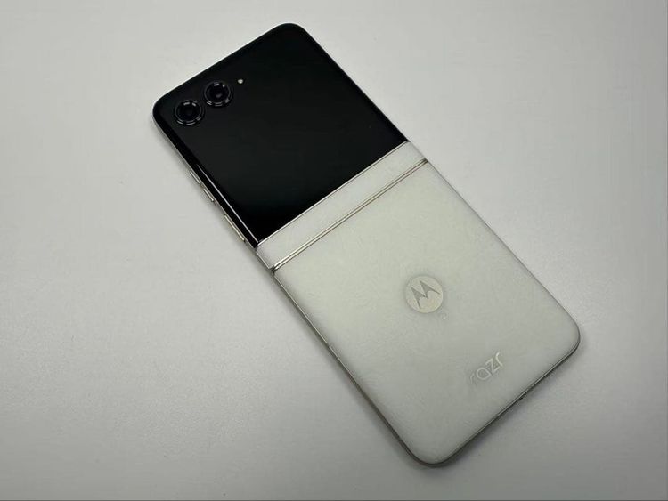 ������ motorola razr 50d M-51E docomo�� ������