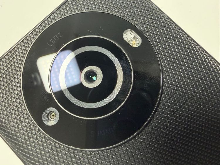 �������� Leitz phone 3 512GB SoftBank LP-03
