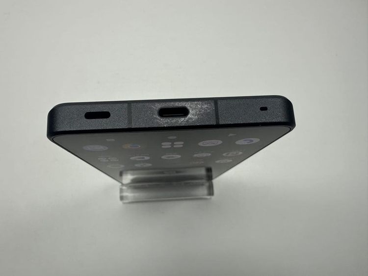 Aquos R8 pro docomo 256gb sim�ե꡼